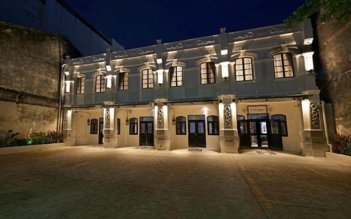 Macalister Terraces Hotel
