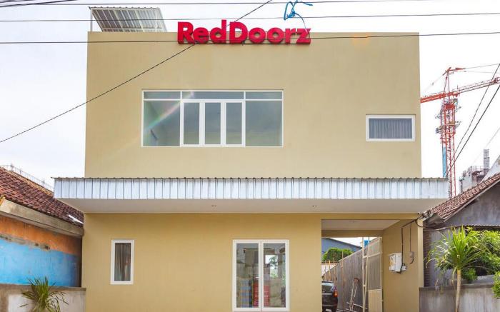 RedDoorz Syariah near Suncity Mall Sidoarjo