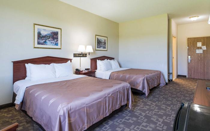Quality Inn & Suites Schoharie near Howe Caverns