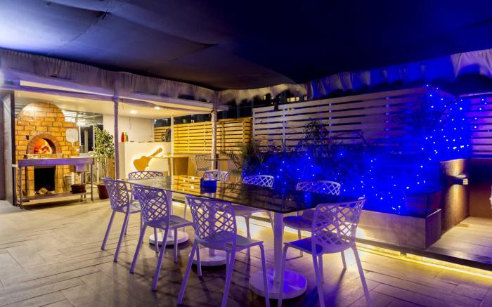 FabHotel Imperio Baner