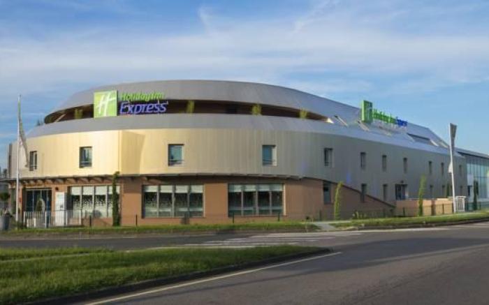 Holiday Inn Express Paris - Velizy By IHG