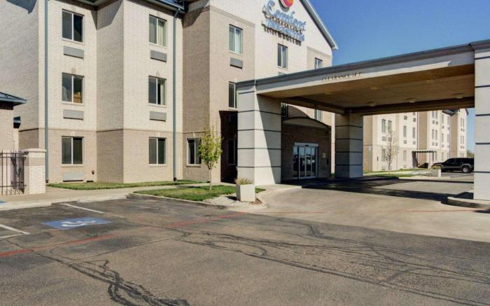 Comfort Inn & Suites