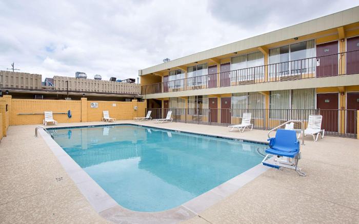 Econo Lodge Gallatin - Metro Nashville