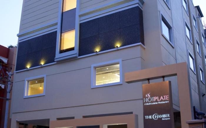 Blu Iris Hotel