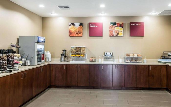 Comfort Suites Dunnellon near Rainbow Springs