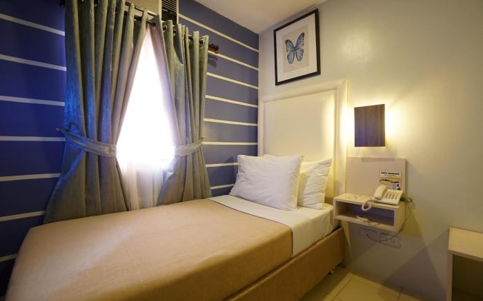 Cebu Uncle Tom's Cabin Hotel powered by Cocotel
