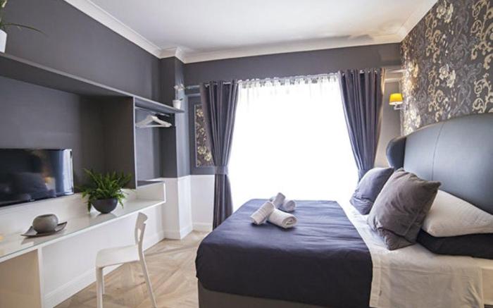 Vatican Luxury Suite