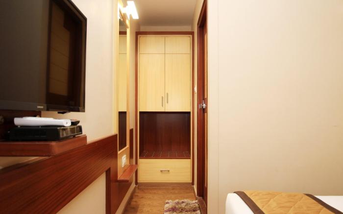 Hotel Kanthi Comforts