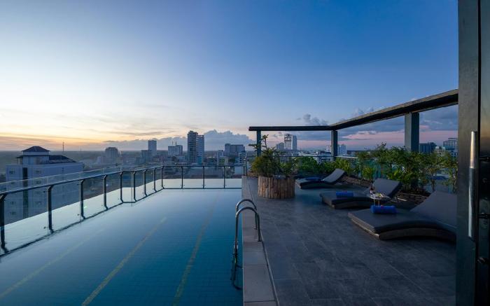 Hak Huot Hotel 1