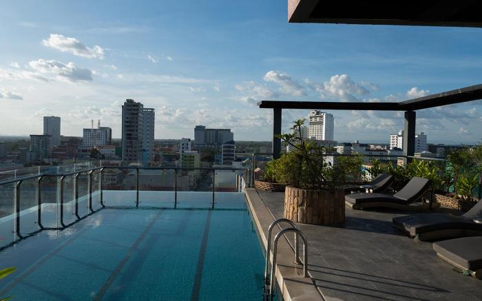 Hak Huot Hotel 1