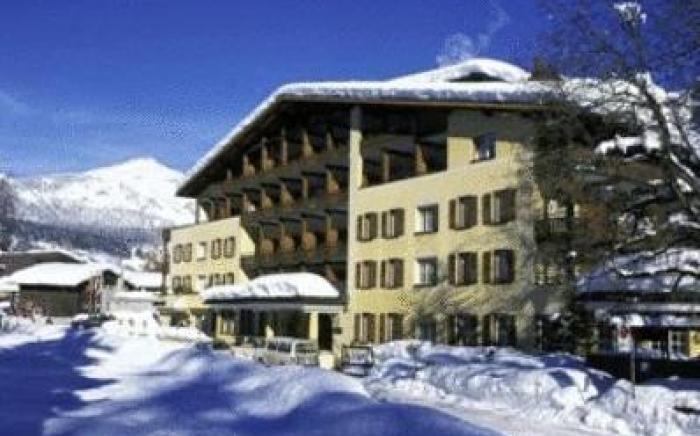Hotel Adula