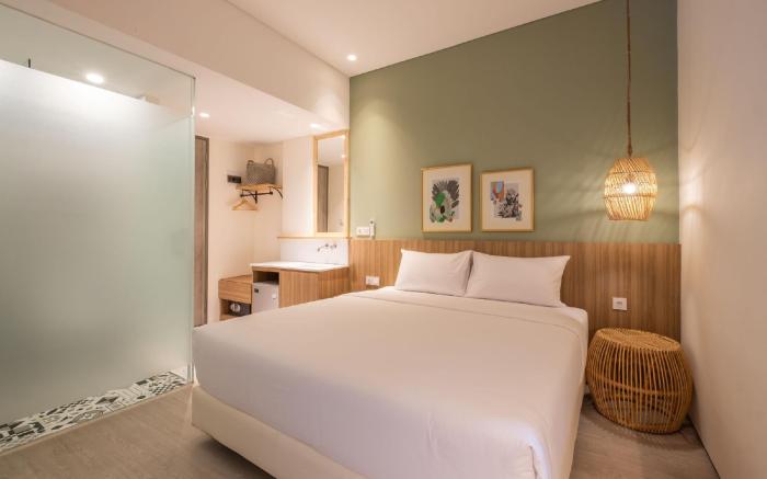 La Boheme Rooms and Coffee