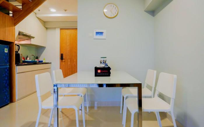 Modern 2BR Apartment Maqna Residence By Travelio