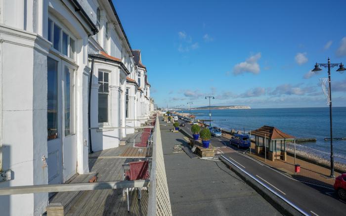 OYO Shanklin Beach Hotel