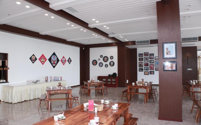 Sealong Bay Zhongqi Conifer Hotel