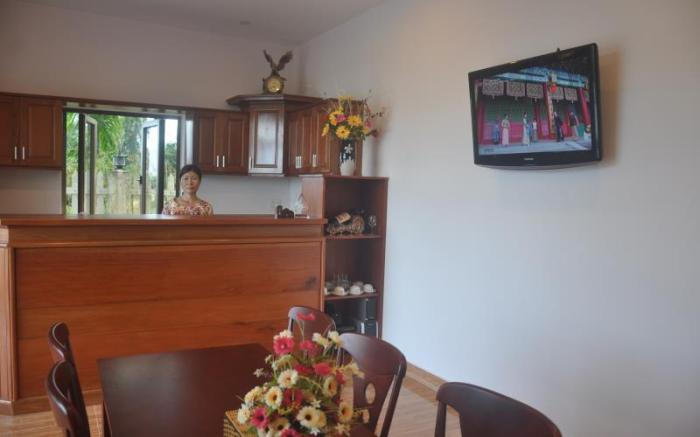 Tra Que Riverside Homestay