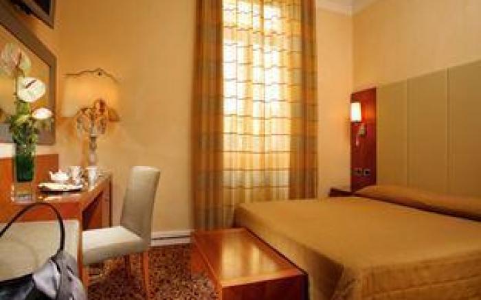 Suite Opera Rooms                                                               