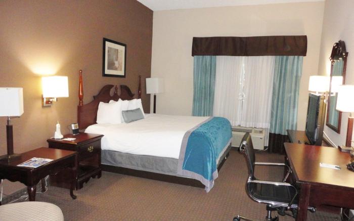 Holiday Inn Express & Suites Arlington North Stadium Area By IHG