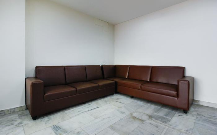 Capital O Sri Suprabhat Grand Near Kachiguda Railway Station