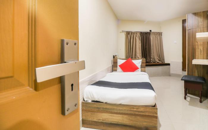 Capital O 48338 Darwesh Residency