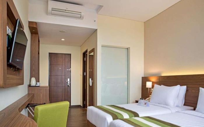 Grand Whiz Poins Simatupang Jakarta