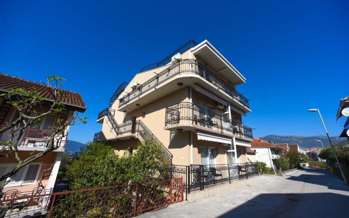D&D Apartments Tivat