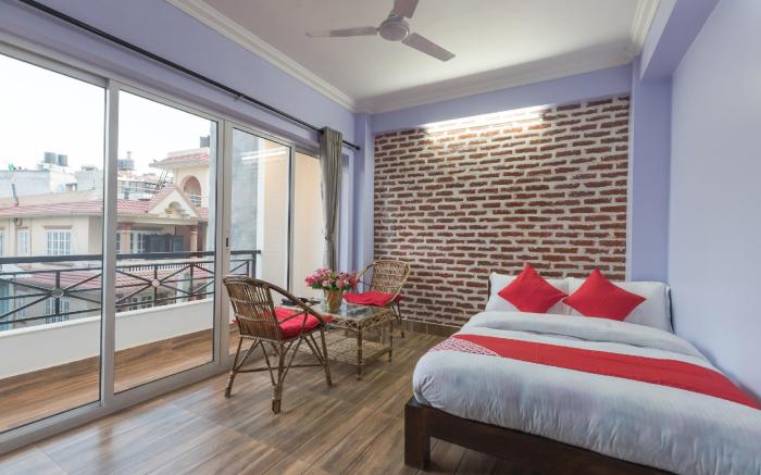OYO 729 Hotel Era