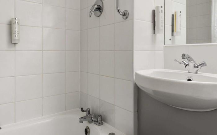 Days Inn by Wyndham Bridgend Cardiff M4