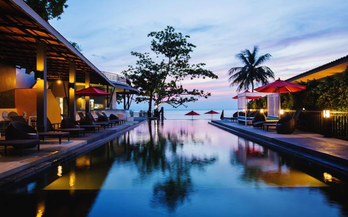 Sunset Beach Club Hotel