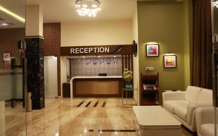 D BREEZE SUITES