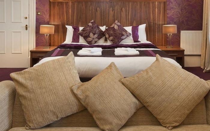 New Town Hotel