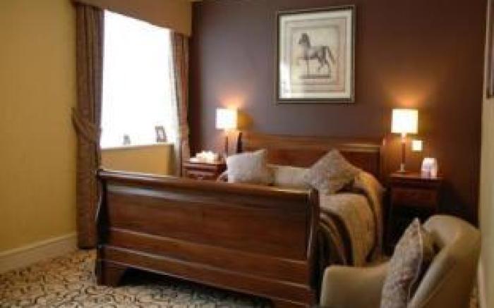 Red Lion Hotel by Greene King Inns