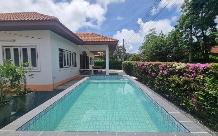 Mae Rampung Beach House V.I.P Pool Villa