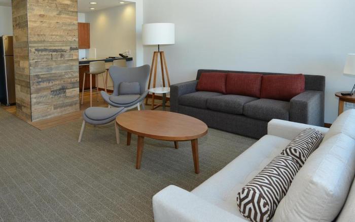 Doubletree By Hilton The Lismore Hotel Eau Claire