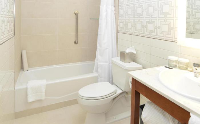 The Lismore Hotel Eau Claire - a DoubleTree by Hilton