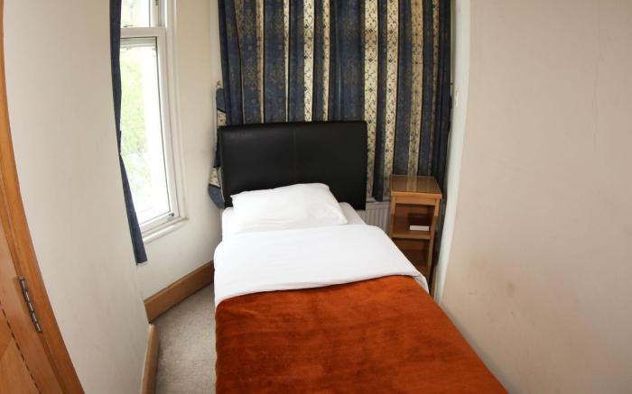 Holland Inn Hotel