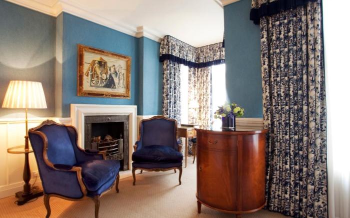 The Capital Hotel, Apartments & Townhouse
