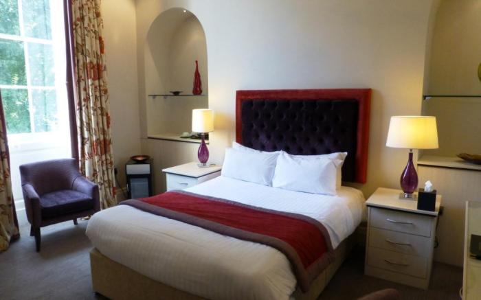 The Riverside House Hotel