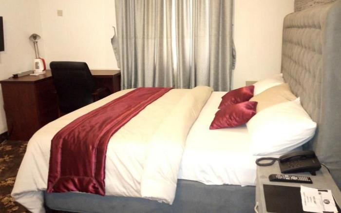 Adanma Hotels  Suites - House 11