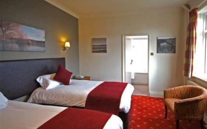 Royal Hotel by Good Night Inns