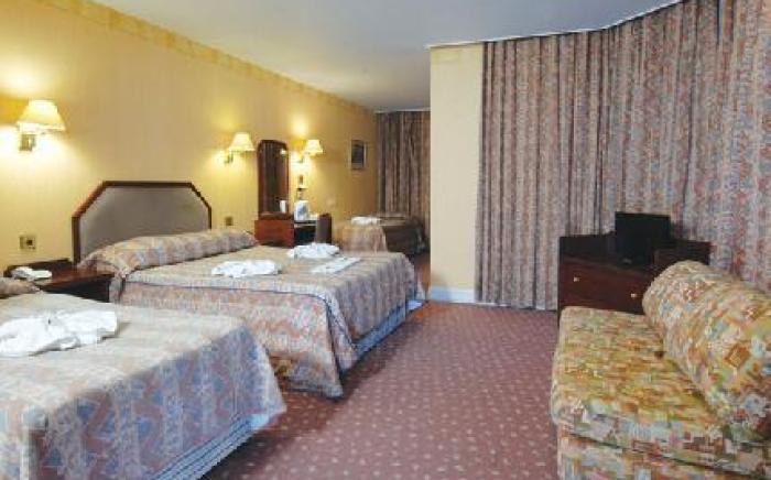 Riviera Hotel