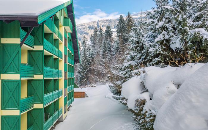 Alpine Club Resort