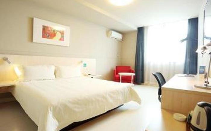 Jinjiang Inn Nanjing Changjiang Bridge North Metro Station