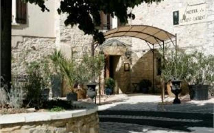 Hotel Le Saint Laurent