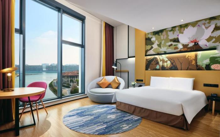 Shanghai Zhiyu Greenland Qbox Hotel