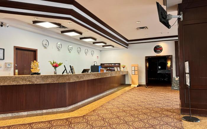 Divya Sutra Plaza and Conference Centre Calgary Airport