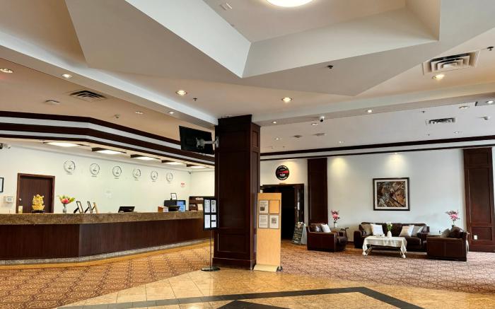 Divya Sutra Plaza and Conference Centre Calgary Airport