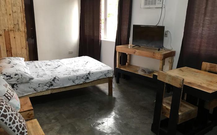 RLS budget studio 