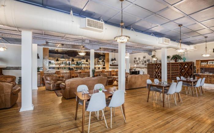 The Shore Club Wisconsin, an Ascend Collection Hotel