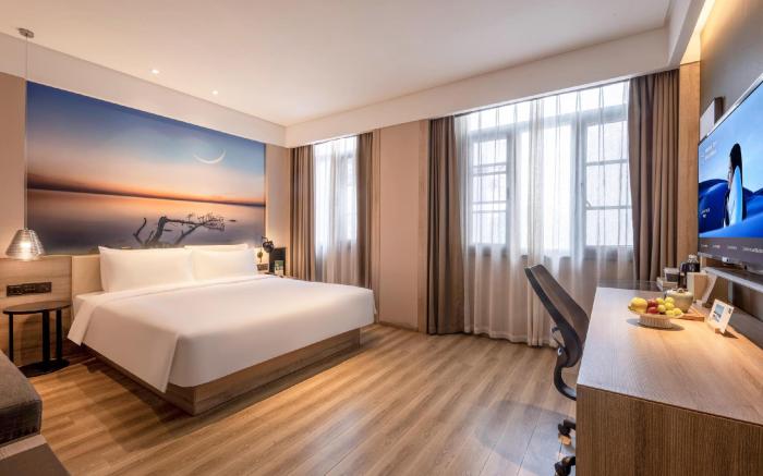 Atour Hotel Wuxi Sanyang Square